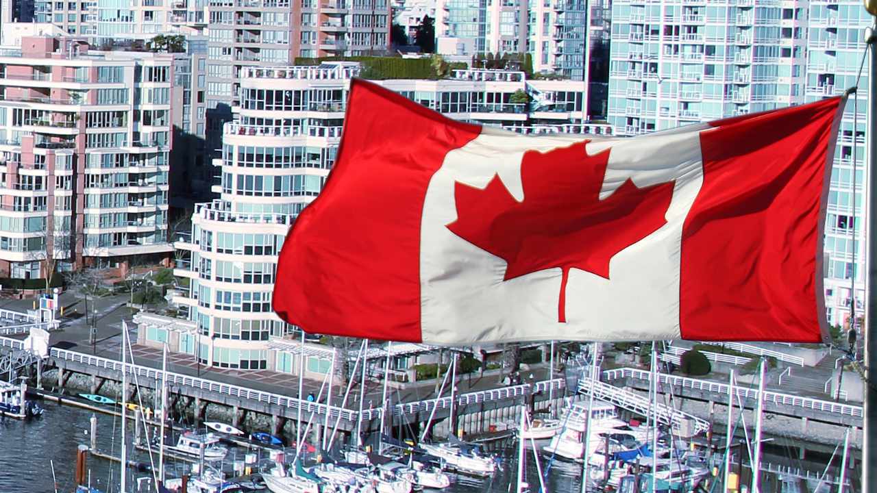 Coinbase Reaches ‘Crucial Milestone’ in Canada With Restricted Dealer Registration